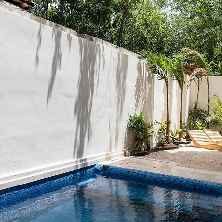Exclusive Spacious 2 Br. Apt. Wprivate Pool Sonos Audio Speakers
